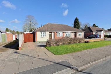 Durham Crescent, Allesley Village, Coventry - LARGE GARDEN & NO CHAIN
