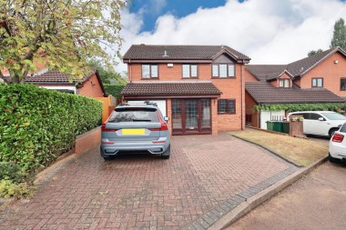 Larkfield Way, Allesley Green, Coventry - 4 BED REFURBISHED DETACHED