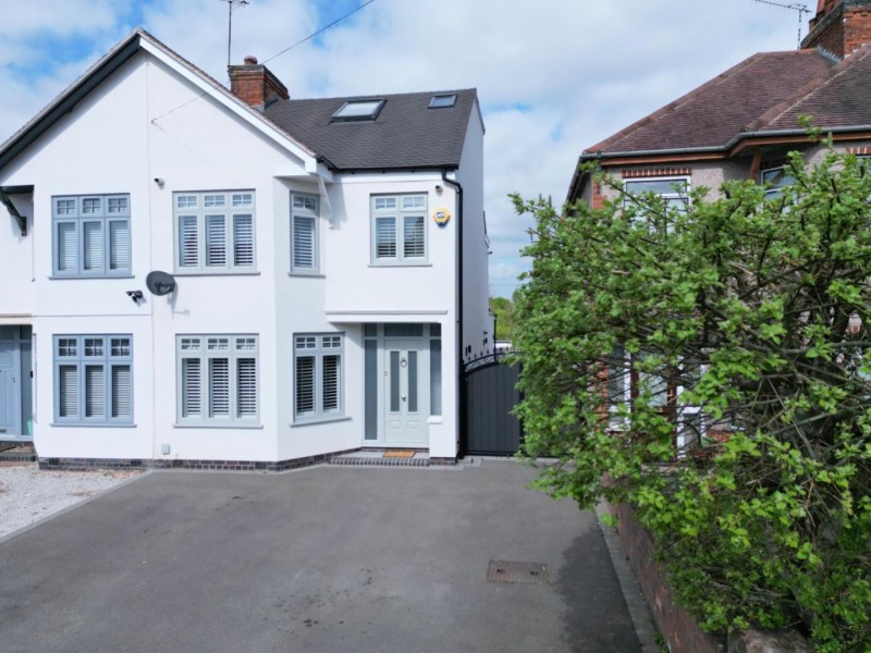 Prince Of Wales Road, Chapelfields, Coventry - EXTENSIVELY RENOVATED THROUGHOUT