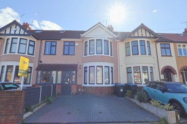 Gorseway, Whoberley, Coventry - NO ONWARD CHAIN