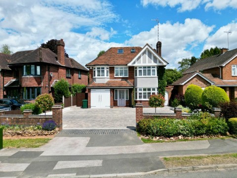 View Full Details for Baginton Road, Stivichall, Coventry - Detached Garden Room & Outdoor Kitchen