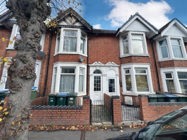 Earlsdon Avenue North, Earsldon, Coventry - NO CHAIN