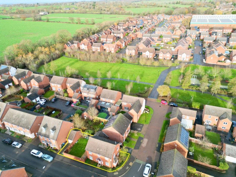 Jefferson Way, Bannerbrook Park, Coventry - CORNER PLOT WITH MANY UPGRADES