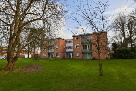 View Full Details for Holt Court, Halifax Close, Allesley, Coventry - NO ONWARD CHAIN