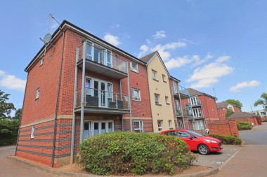 Philmont Court, Coventry - MODERN TOP FLOOR APARTMENT